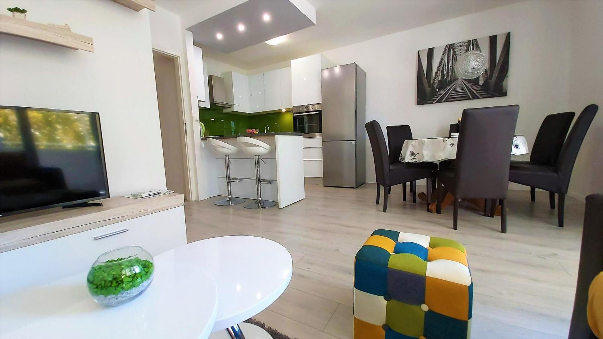 Apartment Punta Omis Bagian luar foto